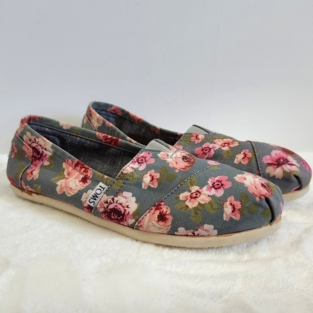 TOMS Classic Canvas Gray Pink Rose Buds Floral Flower Slip On Flats Size 7 - Picture 3 of 14